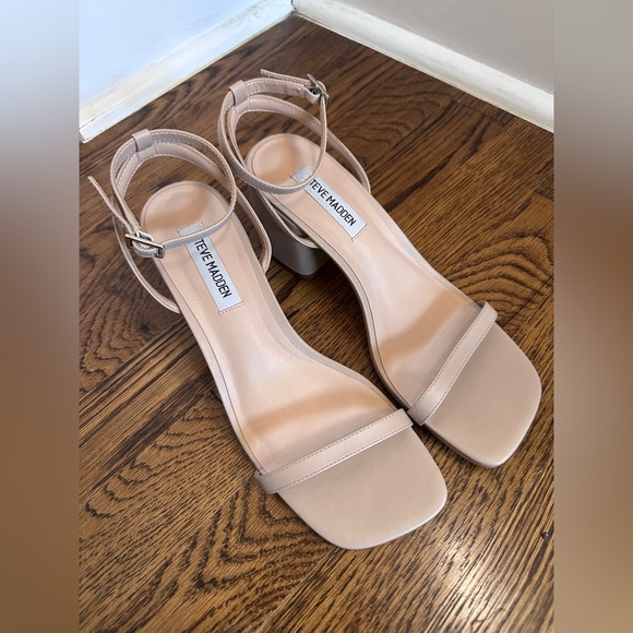 Steve Madden Natural Leather Audrina Nude Ankle Strap Block Heels size 7 - Picture 2 of 5